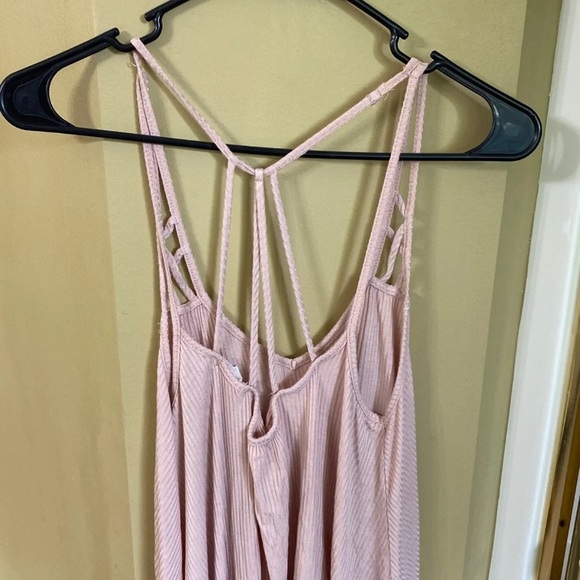 Pink tank - Picture 3 of 3